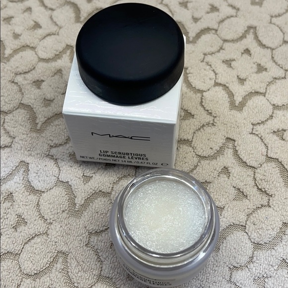 NIB MAC Lip Scrubtious - Sweet Vanilla - Picture 7 of 8